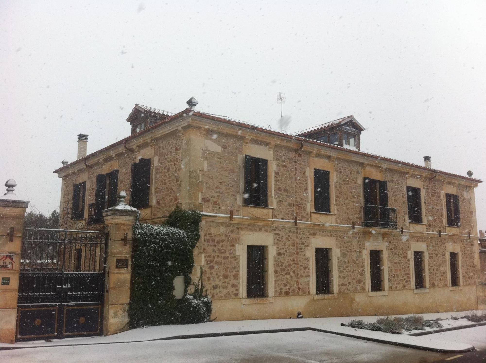 El Senorio De La Serrezuela Aldeanueva de la Serrezuela Exterior photo
